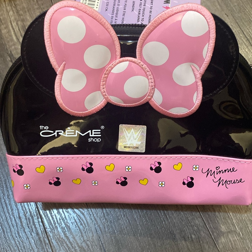 Minnie mouse X The Creme Shop makeup bag